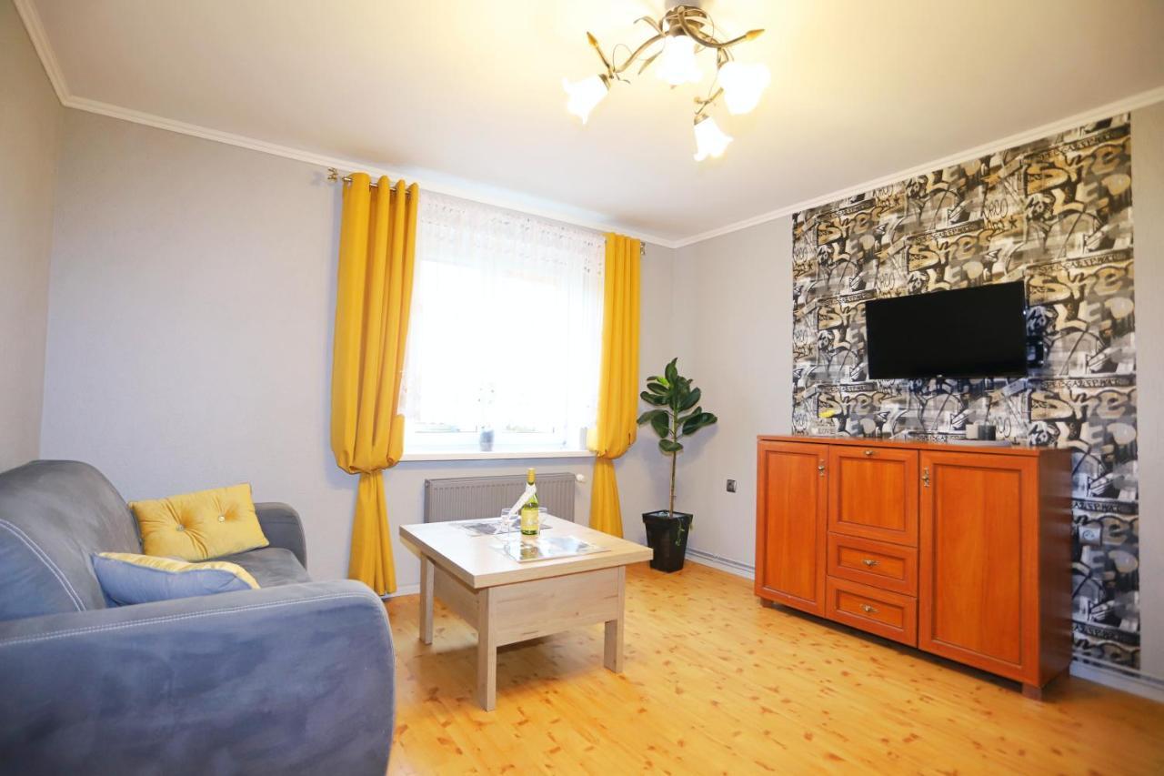 Apartament Rowerlovy Lägenhet Wałbrzych Exteriör bild