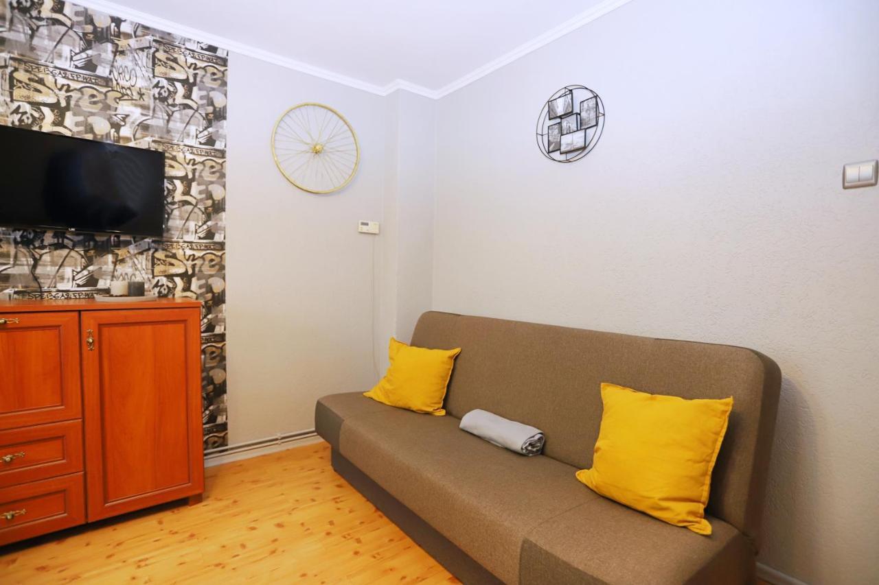 Apartament Rowerlovy Lägenhet Wałbrzych Exteriör bild