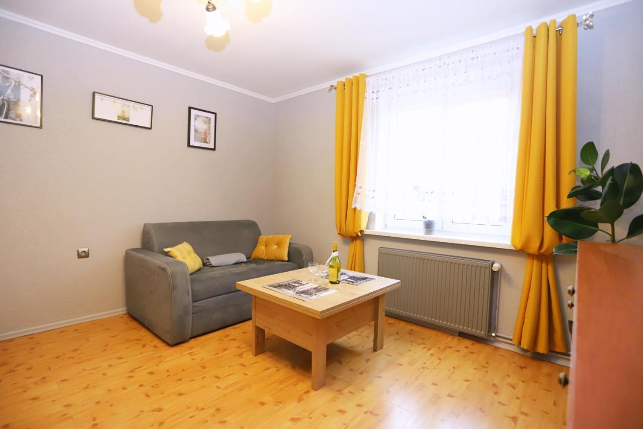 Apartament Rowerlovy Lägenhet Wałbrzych Exteriör bild