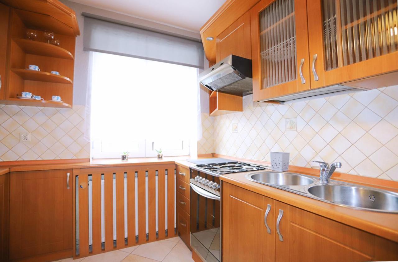 Apartament Rowerlovy Lägenhet Wałbrzych Exteriör bild
