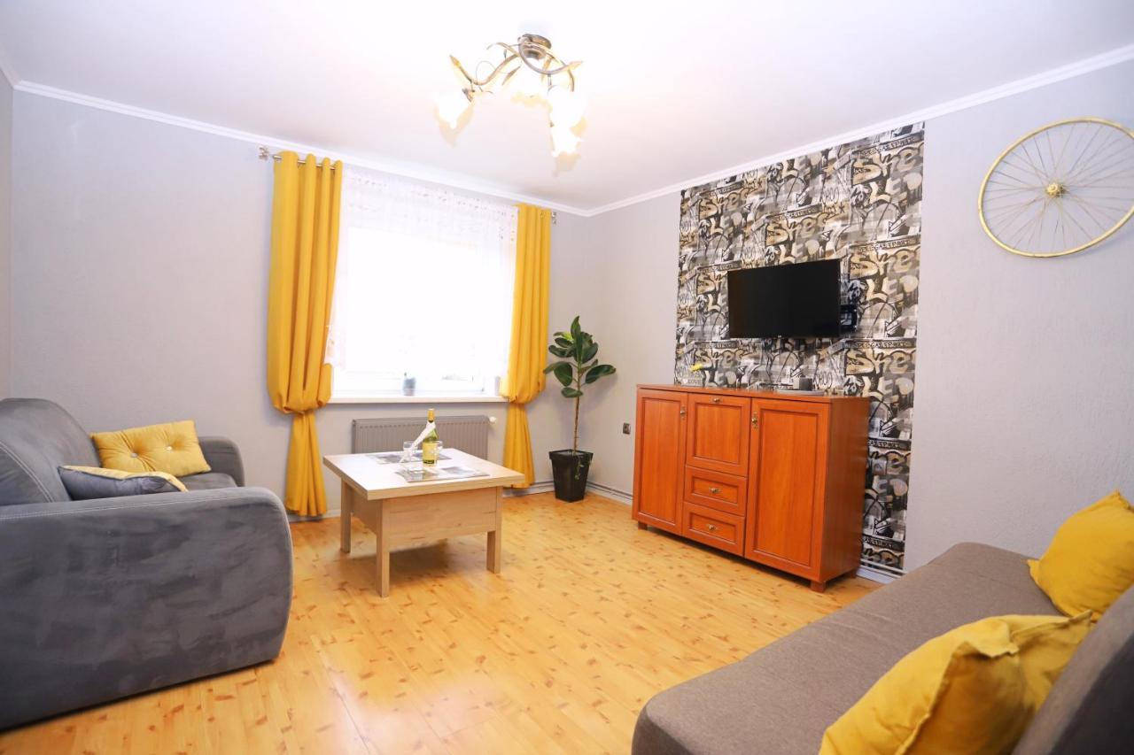 Apartament Rowerlovy Lägenhet Wałbrzych Exteriör bild